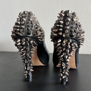 SAM EDELMAN Roza black leather spiked heels size 6.5